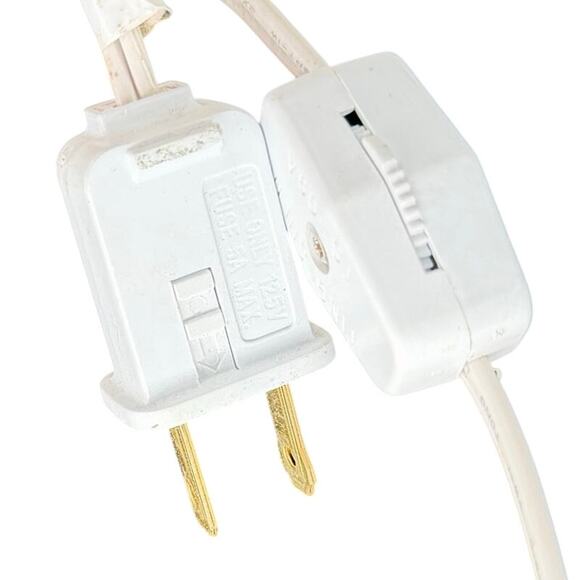 Ceramic Christmas Village House Decoration Yellow House Victorian Lighted Snow - Picture 8 of 12